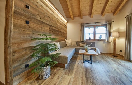 Kolling Chalet De Esquí | Chalet Dirndl und Buam