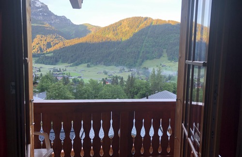 Ormont-Dessus Chalet De Esquí | Chalet Edelweiss Stunning Glacier View