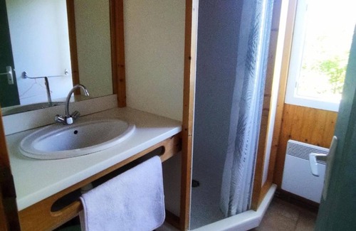 Gravieres Chalet De Esquí | Chalet "Edelweiss" with Mountain View, Shared Pool & 2 Private Terraces