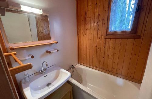 Barcelonnette Chalet De Esquí | Chalet en Bois avec Terrasse et Jardin, Proche de Barcelonnette, jusqu'à 6 Personnes - FR-1-165A-151