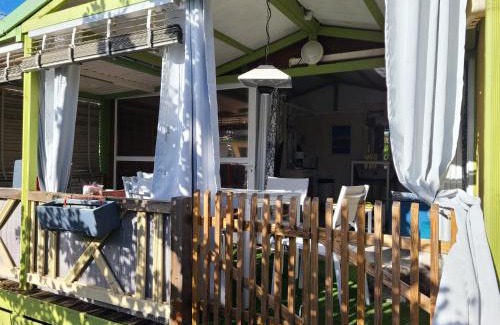 Sorbo-Ocagnano Chalet De Esquí | Chalet en bois climatisé À 300 m de la plage Marina di Sorbo 6 personnes