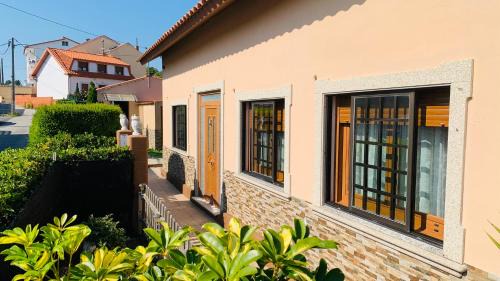 Aguino Apartamento | Chalet en Castiñeiras a 100m de la playa
