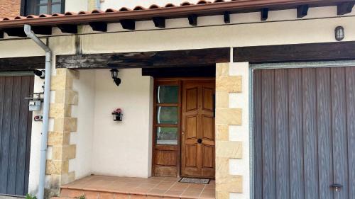 Barcenillas Casa | Chalet en entorno rural a 15 minutos de la playa.