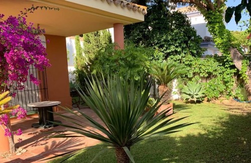 Poblado de Sancti Petri Chalet De Esquí | Chalet Lapas en Costa Sancti Petri