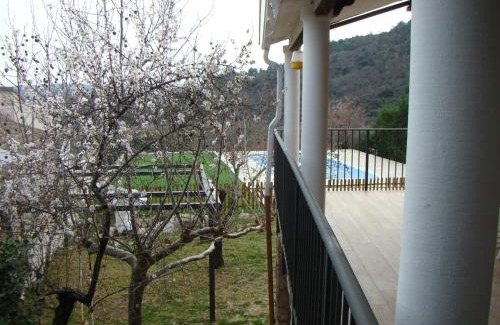 El Tiemblo Casa | Chalet con piscina y BBQ para 10 personas