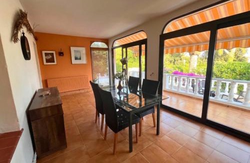 Binixiquer Chalet De Esquí | Chalet familiar con piscina en Binixica