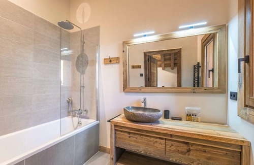 Saint-Marcel Chalet De Esquí | Chalet Flaner - Five Bedroom Chalet, Sleeps 12