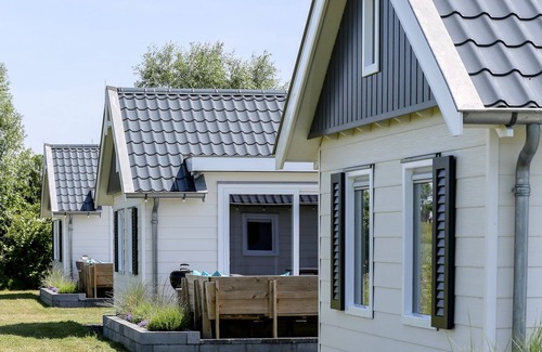 Kamperland Chalet De Esquí | Chalet for 4 persons in Kamperland, close to beach and sea