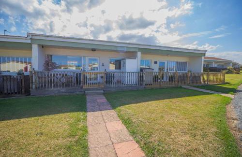 Bacton Chalet De Esquí | Chalet For Hire At Rainbows End Near A Beautiful Norfolk Beach Ref 31039R