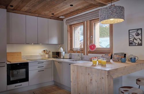 Notre-Dame-de-Bellecombe Chalet De Esquí | Chalet Marmot'Inn - relaxing stay for 10 panoramic views - OVO Network