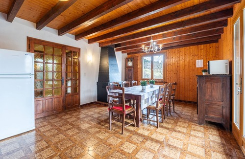 Serraval Chalet De Esquí | Chalet "Gîte Serraval Choseaux" with Mountain View, Private Garden & Balcony