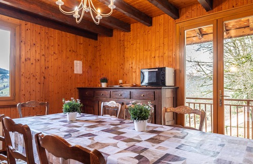 Serraval Chalet De Esquí | Chalet "Gîte Serraval Choseaux" with Mountain View, Private Garden & Balcony