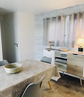 Caurel Chalet De Esquí | Chalet Guerlédan