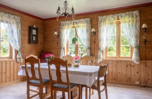 Tysnes Chalet De Esquí | Chalet Gulehuset by Interhome
