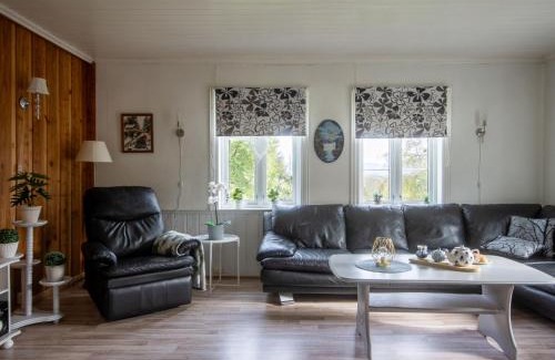 Tysnes Chalet De Esquí | Chalet Gulehuset by Interhome