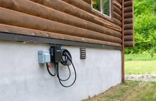 Labelle Casa | Chalet HURON / 15 Guest / EV Car