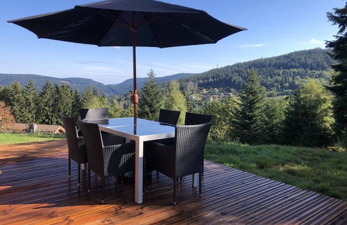 Gerardmer Chalet De Esquí | Chalet Idyll with jacuzzi, close to the ski slopes and city, charges included