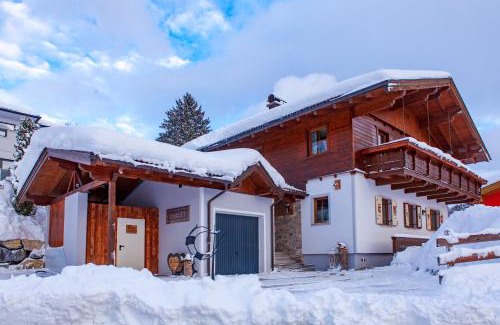 Goldegg Casa | Chalet im Dorf