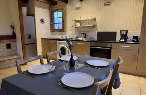 Aubigne-Racan Chalet De Esquí | Chalet en Aubigné-Racan con piscina y jardín