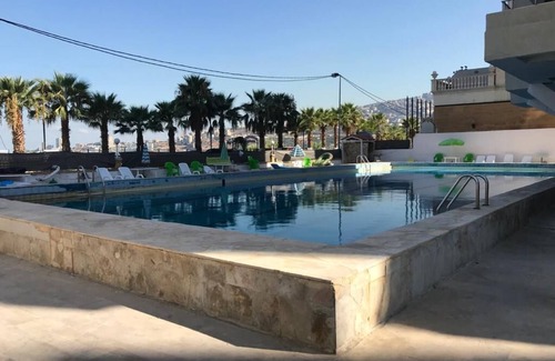 Jounieh Apartamento | Chalet en Jounieh, piscina, increíble vista al mar, wifi, Maameltein