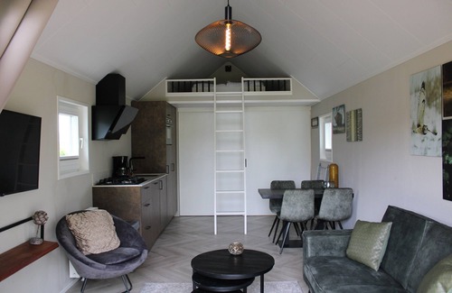 Lathum Chalet De Esquí | Chalet in Netherlands With Dual Terraces