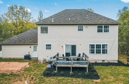 Tunkhannock Township Casa | Chalet in Pocono for Family Reunions & Parties (109)