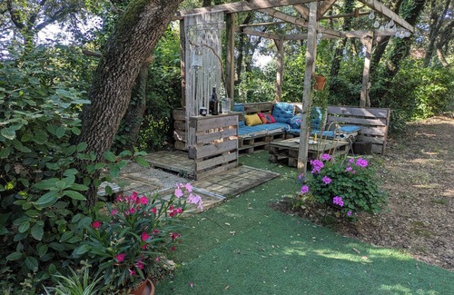 Sommieres Chalet De Esquí | Chalet in the heart of an olive grove