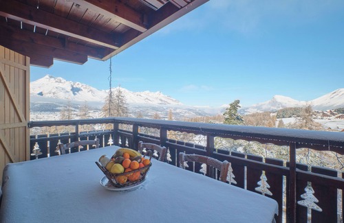 La Joue du Loup Chalet De Esquí | CHALET INDIVIDUAL complejo de Montaña La Joue du Loup Altos Alpes