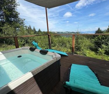 Boecourt Chalet De Esquí | Chalet isolé avec jacuzzi et vue panoramique