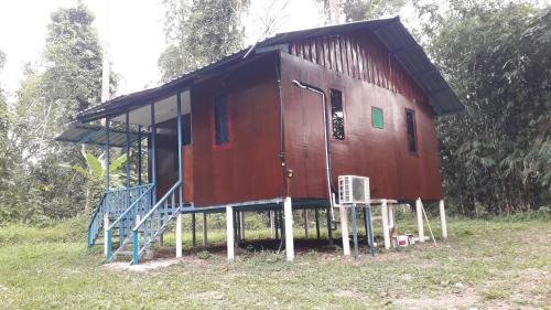 Kampung Guar Chalet De Esquí | Chalet Kampong Guar, Manong