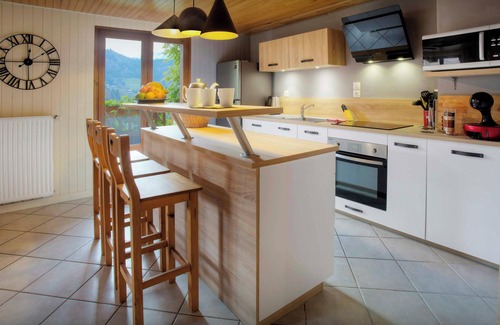 Manigod Chalet De Esquí | Chalet L'Otavalo - French Alps base for 8, spa & great views - OVO Network