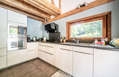 Samoens Chalet De Esquí | Chalet 'La Glière De L'Etelley' con vistas a la montaña, terraza privada y Wi-Fi