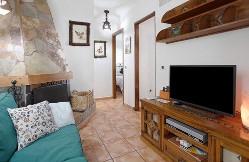 Arafo Chalet De Esquí | Casa vacacion "Casa La Morra con bañera de hidromasaje" con vistas al mar, terrazas privadas y Wi-Fi