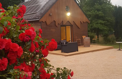 Thehillac Chalet De Esquí | Chalet 'Le Ty Gîte - Sud Morbihan' con terraza privada, Wi-Fi y aire acondicionado