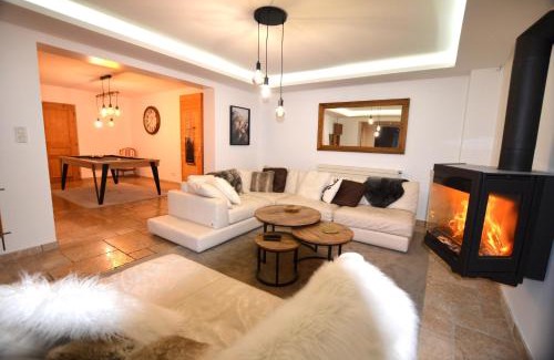 Les Deux Alpes Casa | Chalet le Vertical - Chalet5*, sauna, jacuzzi, billard, balnéo, massage, pistes à 150 m