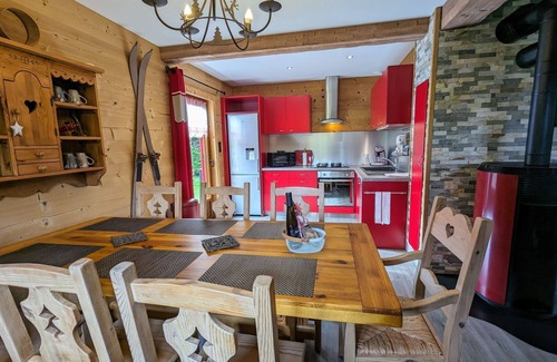 Cornimont Chalet De Esquí | Chalet " Les Volets Rouges " Chalet with all comforts, near La Bresse