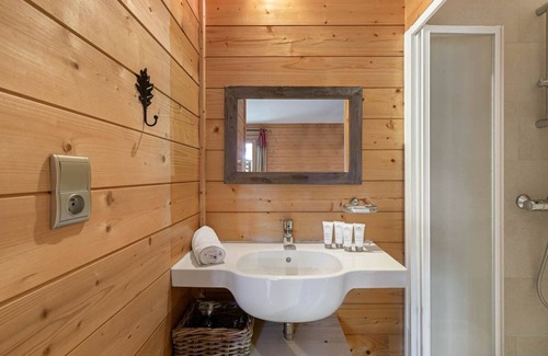 Saint-Marcel Chalet De Esquí | Chalet Lola - Four Bedroom Chalet, Sleeps 10