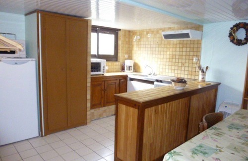 Arette Chalet De Esquí | Chalet luminoso con capacidad para 15 personas, cocina equipada y servicios opcionales