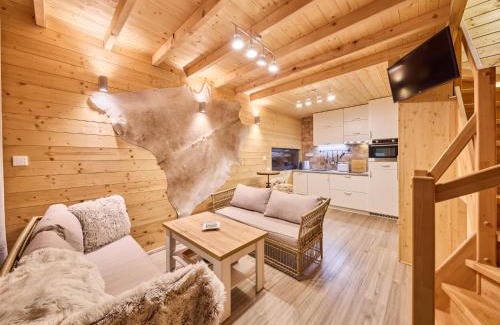 Mlade Buky Chalet De Esquí | Chalet Luxe Timber Lodge & Yoga Loft by Interhome