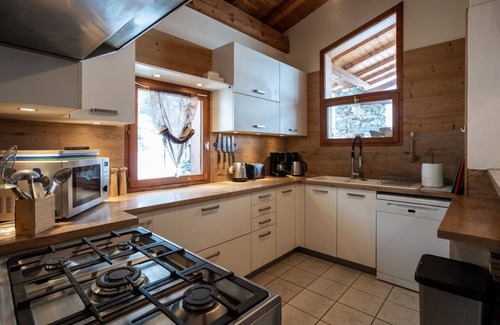 Bellentre Chalet De Esquí | Chalet con servicio de baño (demi pension) 20m para pista jacuzzi chimenea calentador de arranque