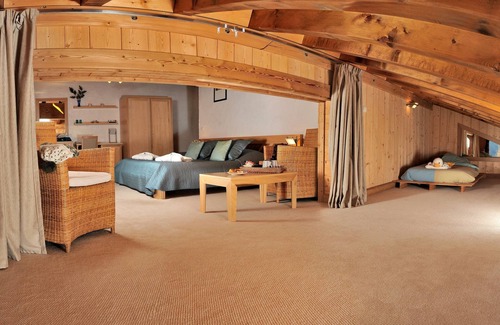 Les Eucherts Cama Y Desayuno | Chalet Matsuzaka
