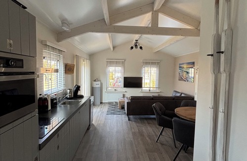 Renesse Chalet De Esquí | Chalet MEERzeit in Renesse (booking June to August minimum rental period 1 week)