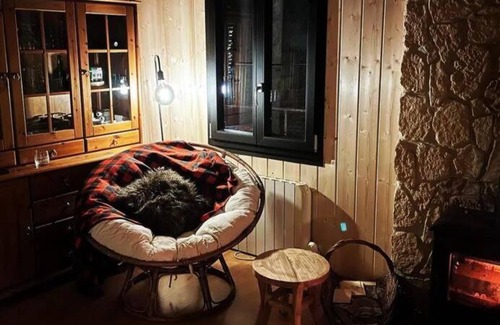 Grandham Chalet De Esquí | Chalet midden in een bos