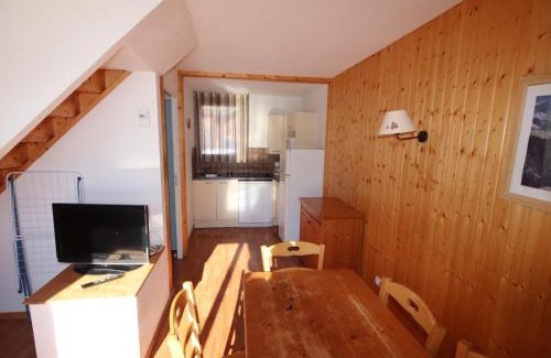 Saint-Etienne-en-Devoluy Chalet De Esquí | Chalet Mitoyen 3 Pièces 6 Pers. avec Terrasse et Piscine - Le Hameau du Puy, Superdevoluy - FR-1-504-493