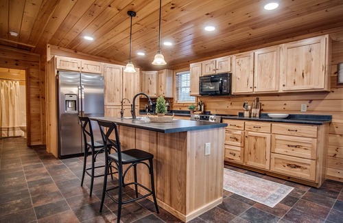 Himrod Casa | Chalet: modern cozy cabin on Seneca lake wine trail with outdoor firepit