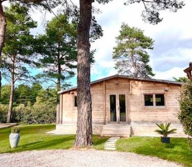 Plan-d'Aups-Sainte-Baume Chalet De Esquí | Chalet moderne tout équipé avec piscine