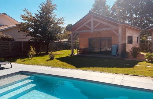 Saint-Aubin-de-Medoc Chalet De Esquí | CHALET MONTANA - AU COTTAGE DU MEDOC - Proche de BORDEAUX