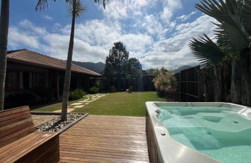 Teresopolis Villa | Chalet Monte Boa Vista - Aconchego na Serra com Hidromassagem Exclusiva