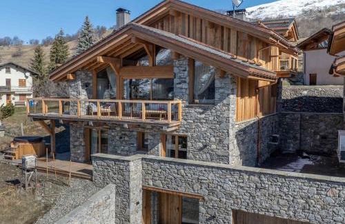 Saint-Marcel Chalet De Esquí | Chalet neuf avec piscine chauffée, espace détente, sauna, bain nordique et salle de cinéma - FR-1-570-57