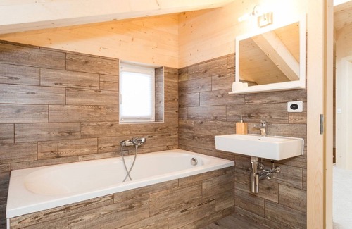 Val d'Illiez Chalet De Esquí | Chalet junto al spa conectado al sistema de remonte Champéry en tren de montaña